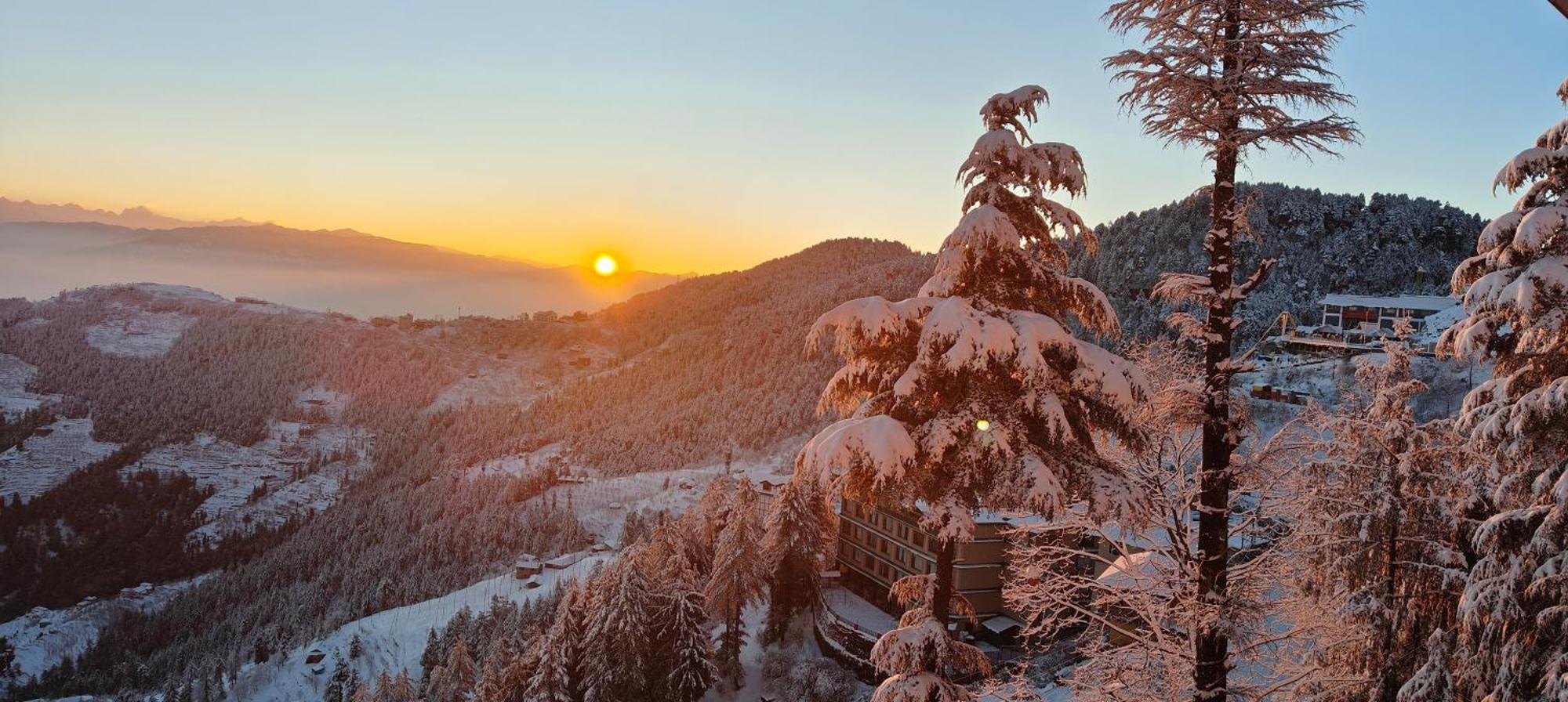 Treebo Shimla Ayurvedic Retreat Kufri Hotel Ngoại thất bức ảnh